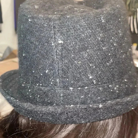 GREY TWEED FEDORA WALKING HAT - Picture 9 of 15